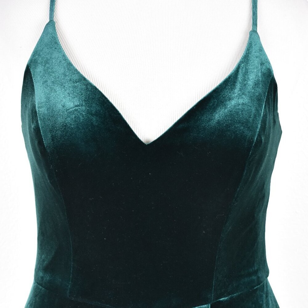 Revelry Velvet Formal Gown Classic Emerald - 16 - Picture 2 of 9